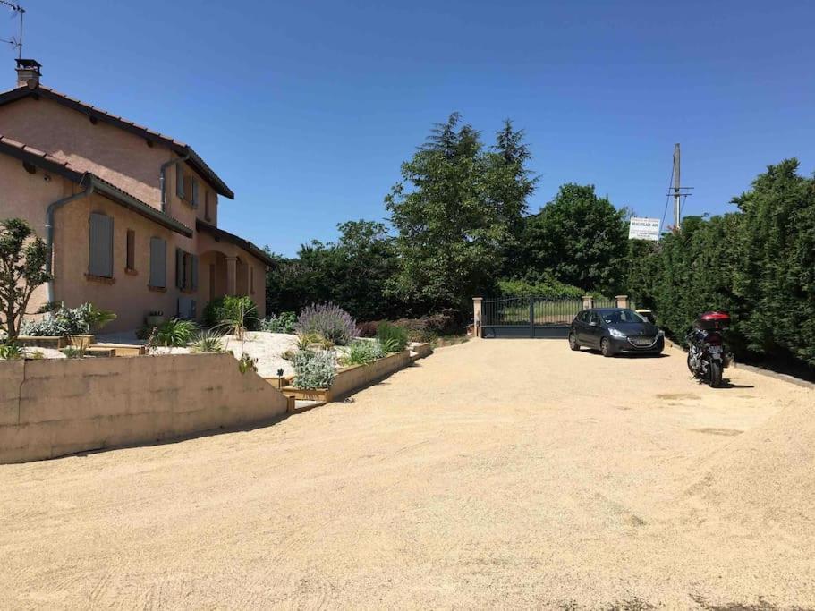 Apartment 55m2 En Beaujolais & Enedis A 15 Min