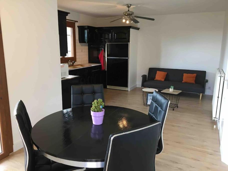 55m2 En Beaujolais & Enedis A 15 Min Apartment Saint-Germain-Nuelles